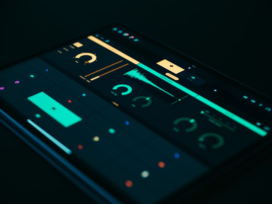 TrackMaker Review: Features, Pricing, and User Experience