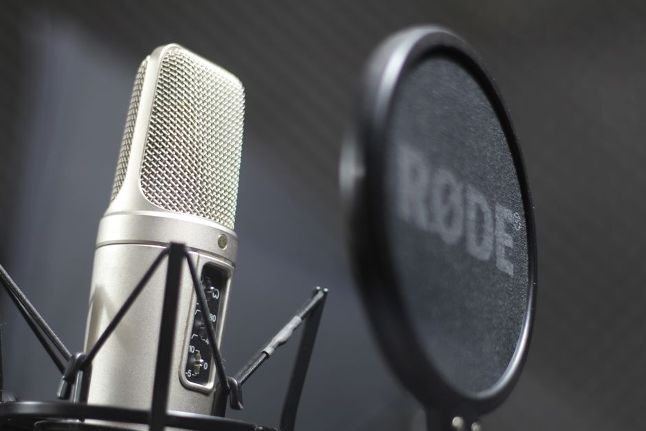 What is RVC AI and How Does Retrieval-Based Voice Conversion Work?